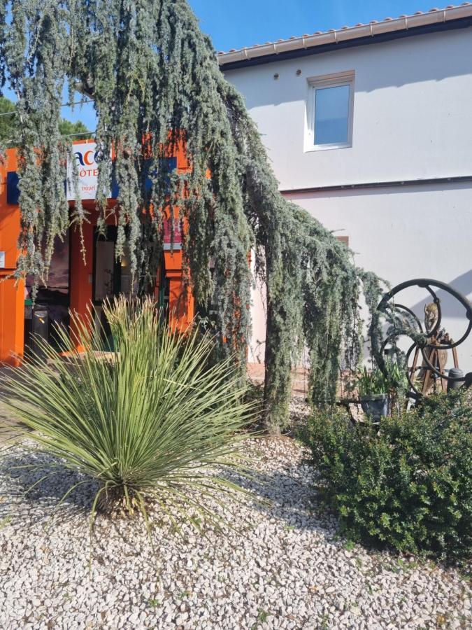 ACE Hôtel Travel Fabrègues - A9 Montpellier Sud Exterior foto